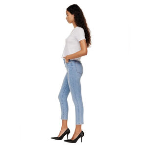 Aritzia Denim Forum The Lola High Rise Skinny Crop 26